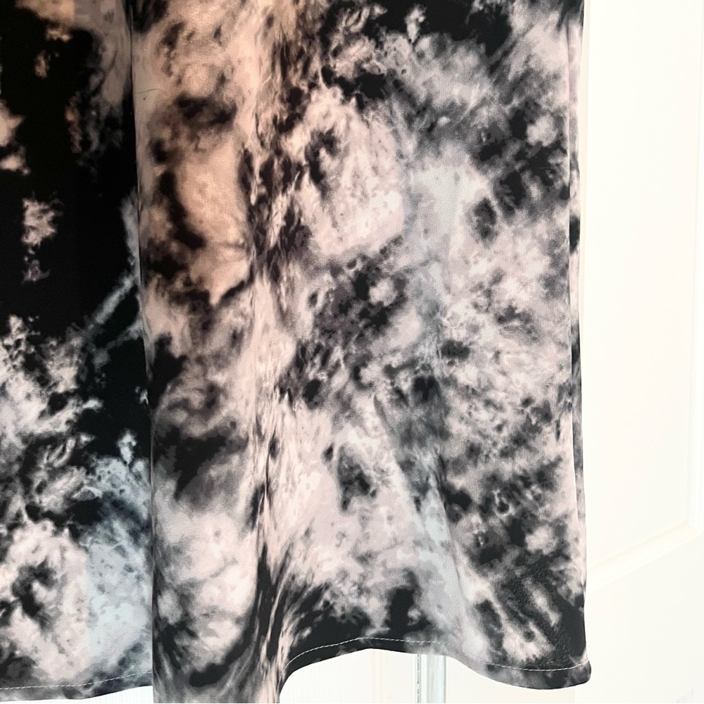 Sanctuary Black, White & Pink Tie Dye Patterned Midi Casual Spring Skirt - Picture 3 of 7